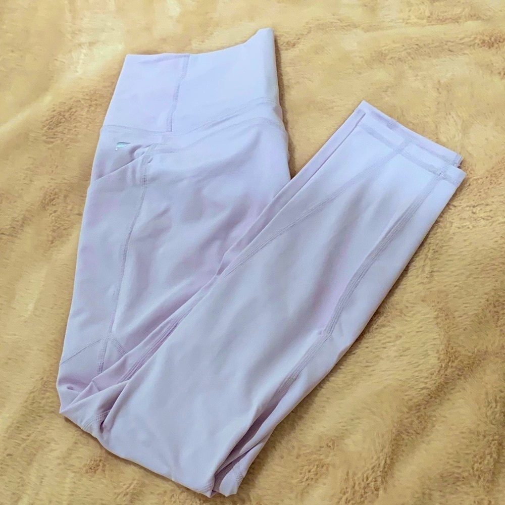 NEW Fabletics Leggings - Size L - Pale Lavender